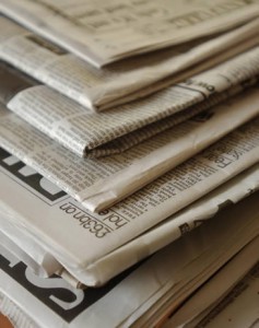 newspapers newspapers 237x300 केवल ‘एक लाईन’ लिखने से अखबार वाले जिम्मेदारी से मुक्त नहीं हो सकते पंकज व्यास