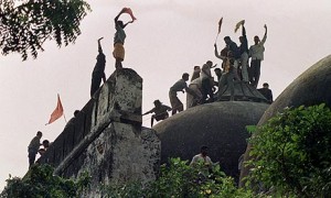 Hindu-youths-on-the-Babri-001