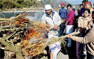 उत्तर प्रदेश के चंदौली जिले में गंगा में नहाते वक्त तीन लड़के डूबे