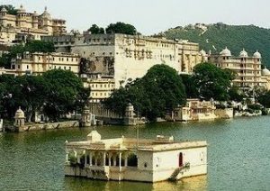 झीलों की नगरी उदयपुर की झीलें छलकने लगीं