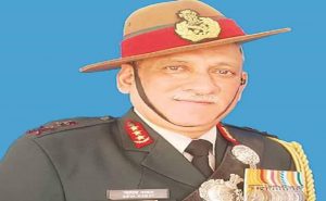 सेना प्रमुख सुरक्षा स्थिति की समीक्षा के लिए कश्मीर दौरे पर