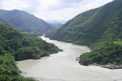 गंगा नदी को देश की पहली जीवित मानव की संज्ञा