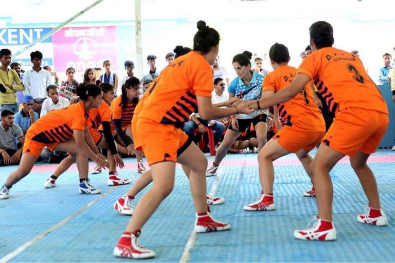 पीएम मोदी के खेल संस्कृति के सपने को मुकम्मल करते अनुराग ठाकुर