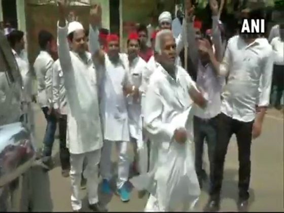 कैराना-नूरपुर में जीत के बाद समाजवादी पार्टी में जश्न, अखिलेश ने जनता को दी बधाई