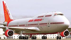 एयर इंडिया कर्मियों की हड़ताल के चलते मुंबई हवाई अड्डे पर देरी से चल रही हैं कई फ्लाइट्स