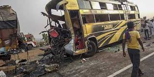 मध्यप्रदेश-  स्कूली वाहन और ट्रक की भिड़ंत , 6 स्कूली बच्चों सहित 7 लोगों की मौत