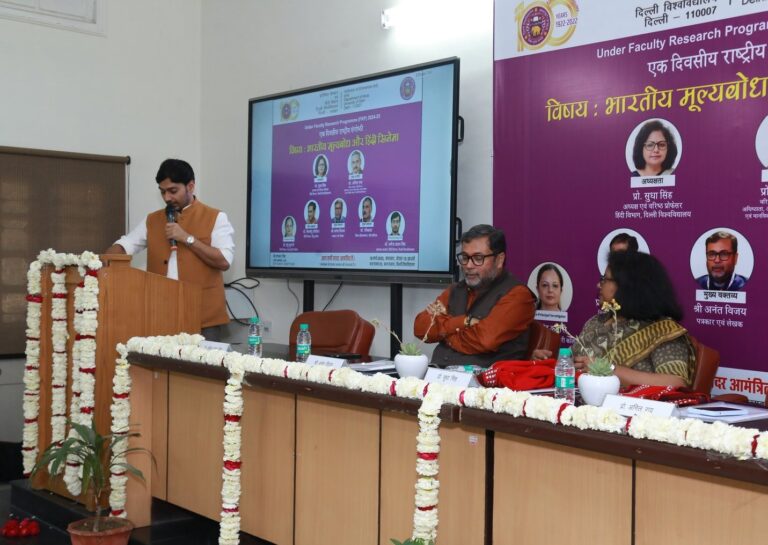 भारतीय मूल्यबोध से हटेंगे तो फिल्में पिट जाएंगी – अनंत विजय