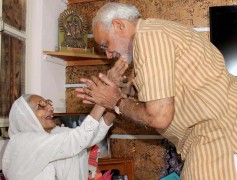 narendra modi-mother