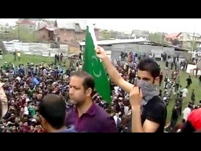 pakistani flag in kashmir