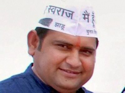किस हद तक गिरेंगे आप