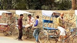 बदहाल रिक्शा बेहाल रिक्शा चालक